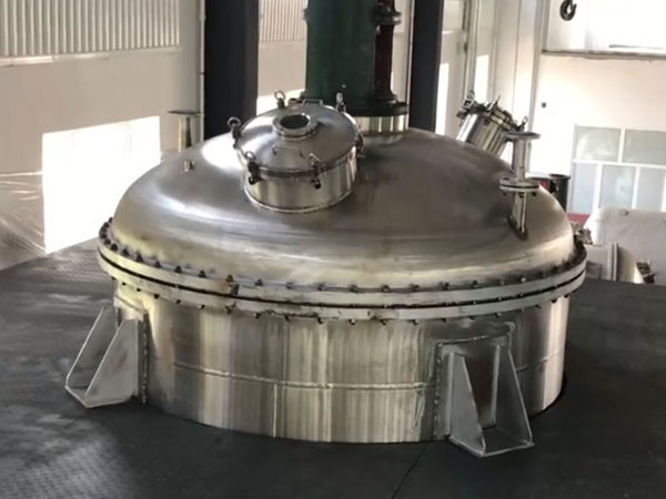 Installation of 5000L glue mixing tank equipment